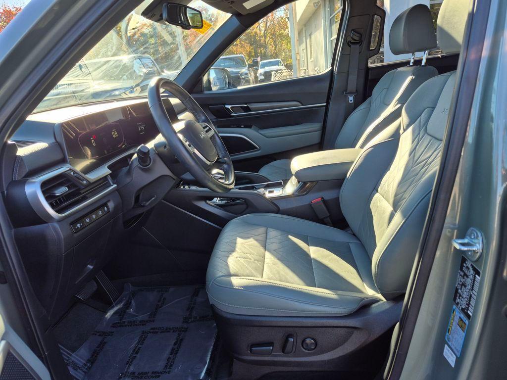 used 2023 Kia Telluride car, priced at $36,950