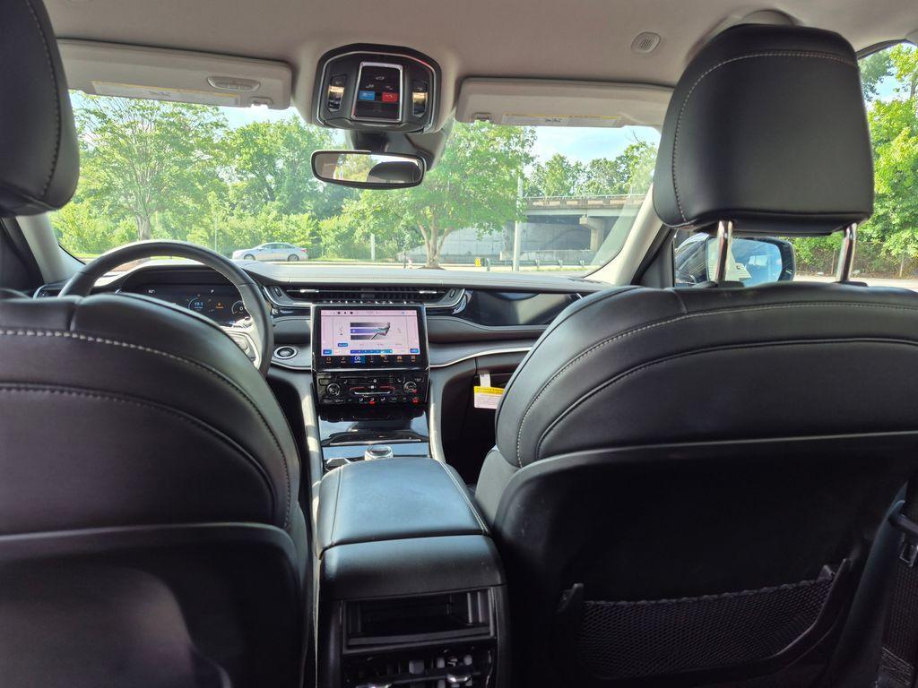used 2022 Jeep Grand Cherokee car, priced at $32,902