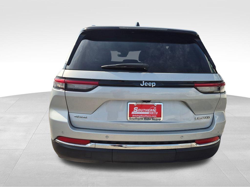 used 2022 Jeep Grand Cherokee car, priced at $32,902