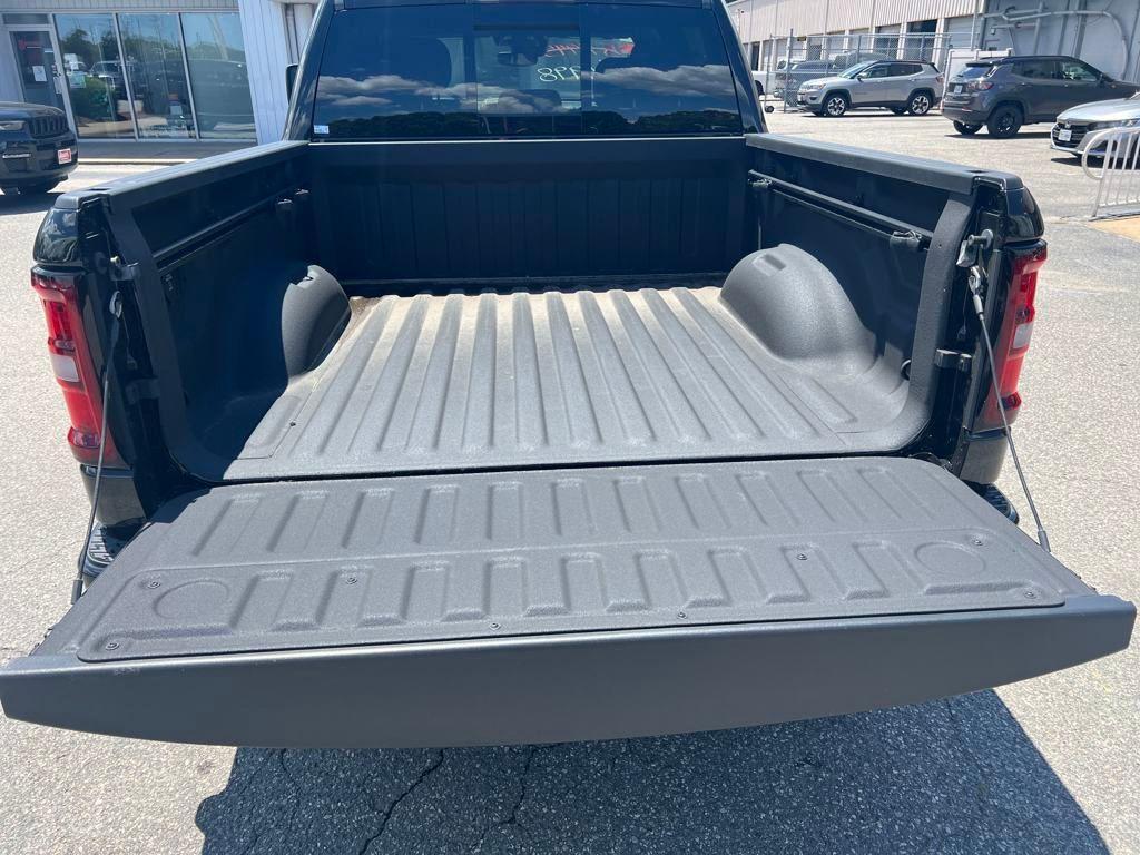 new 2025 Ram 1500 car, priced at $43,871