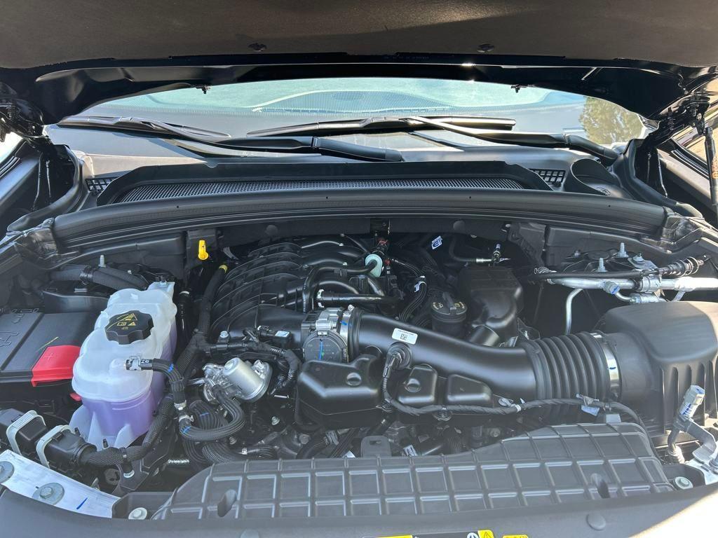 new 2025 Jeep Grand Cherokee car, priced at $37,335