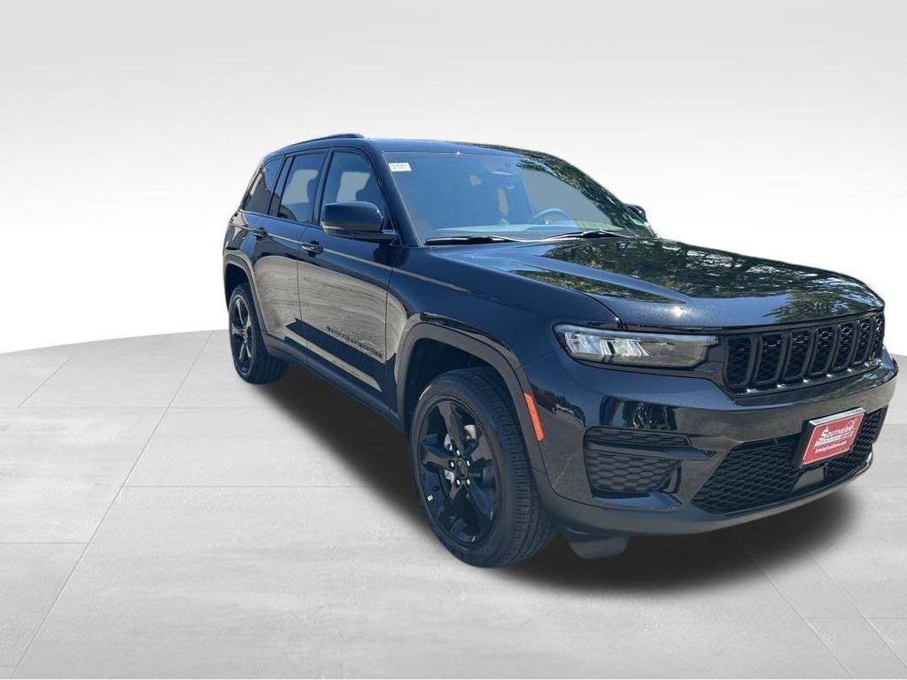new 2025 Jeep Grand Cherokee car, priced at $37,335