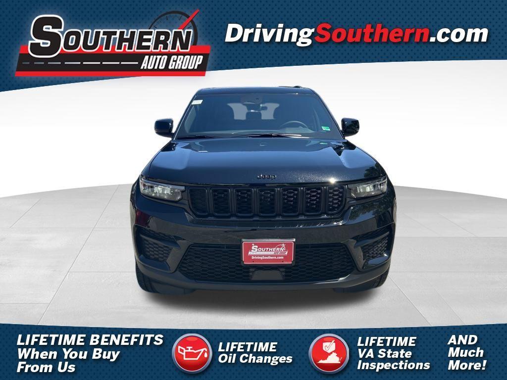 new 2025 Jeep Grand Cherokee car, priced at $37,335