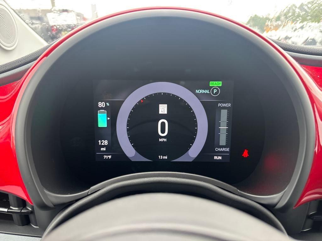 new 2024 FIAT 500e car, priced at $27,596