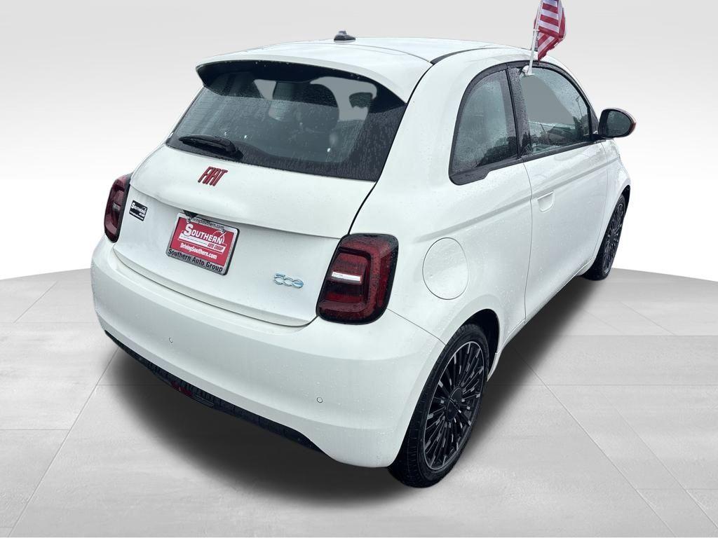 new 2024 FIAT 500e car, priced at $27,596