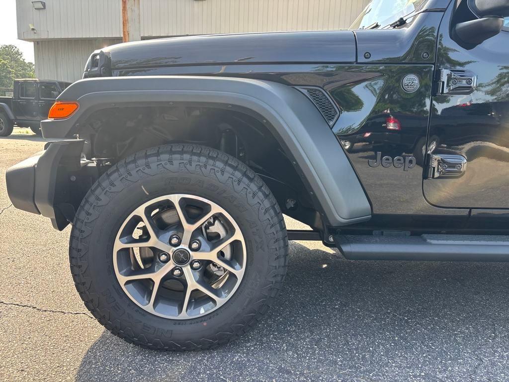 new 2025 Jeep Wrangler car, priced at $51,810