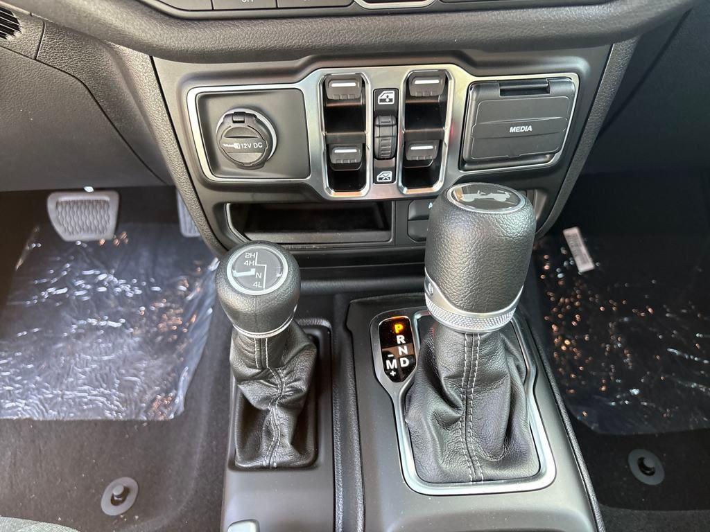 new 2025 Jeep Wrangler car, priced at $51,810