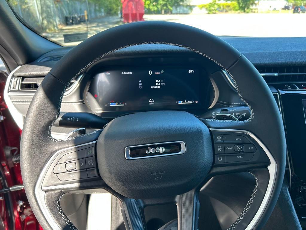 new 2025 Jeep Grand Cherokee car, priced at $35,018