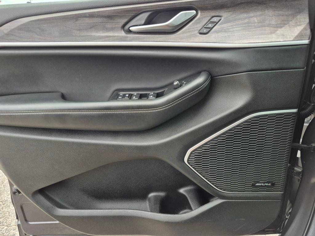 used 2022 Jeep Grand Cherokee L car, priced at $31,934