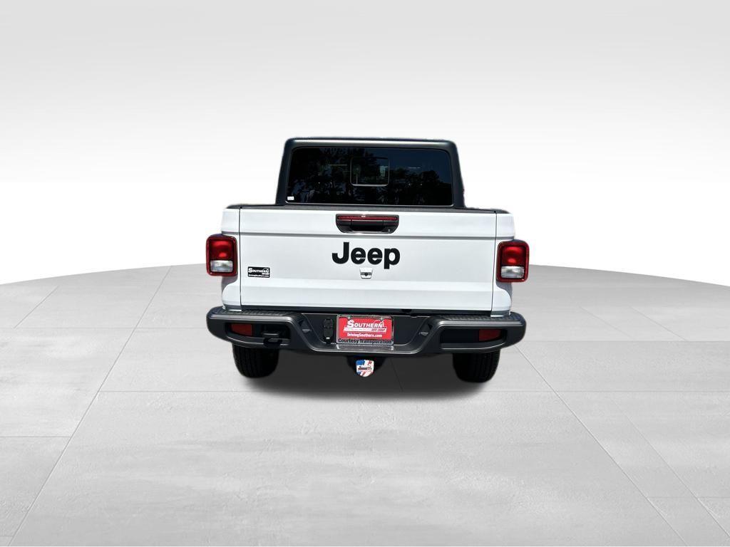 new 2025 Jeep Gladiator car, priced at $38,806