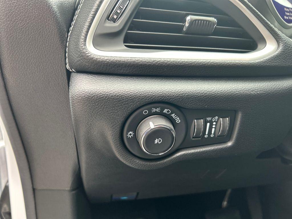 new 2026 Chrysler Pacifica car, priced at $40,311