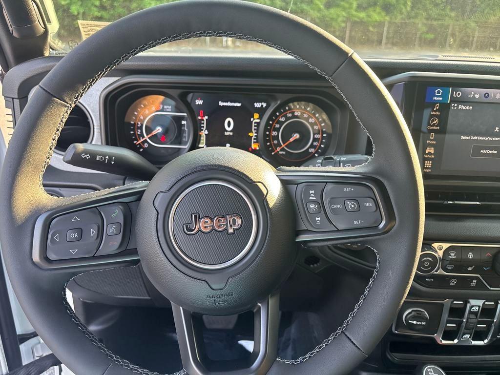 new 2025 Jeep Wrangler car, priced at $49,046