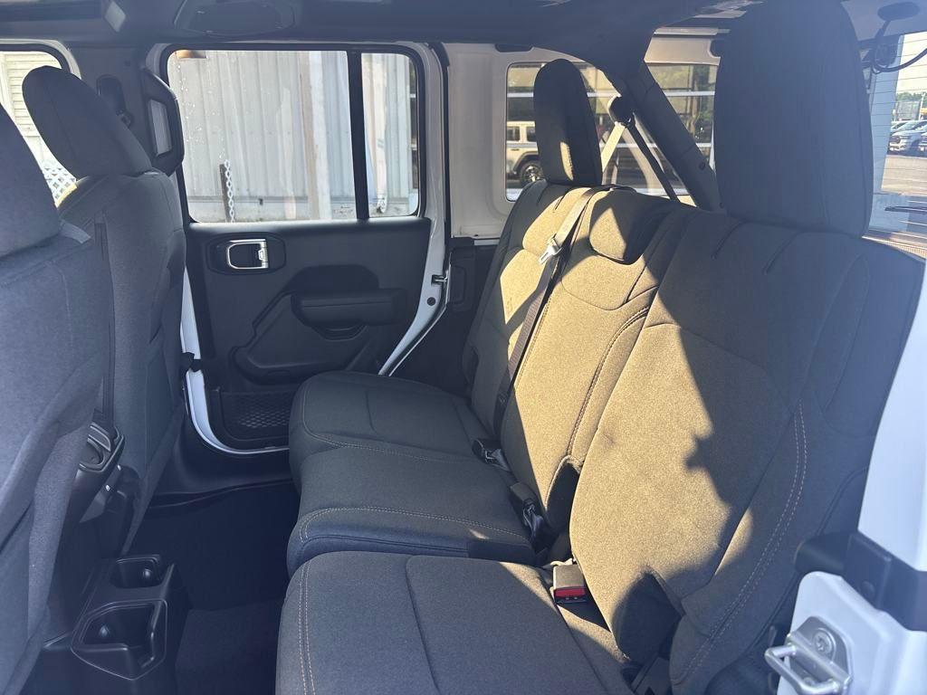 new 2025 Jeep Wrangler car, priced at $49,046