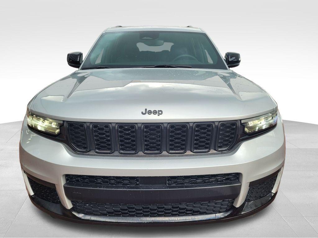 used 2024 Jeep Grand Cherokee L car, priced at $31,579