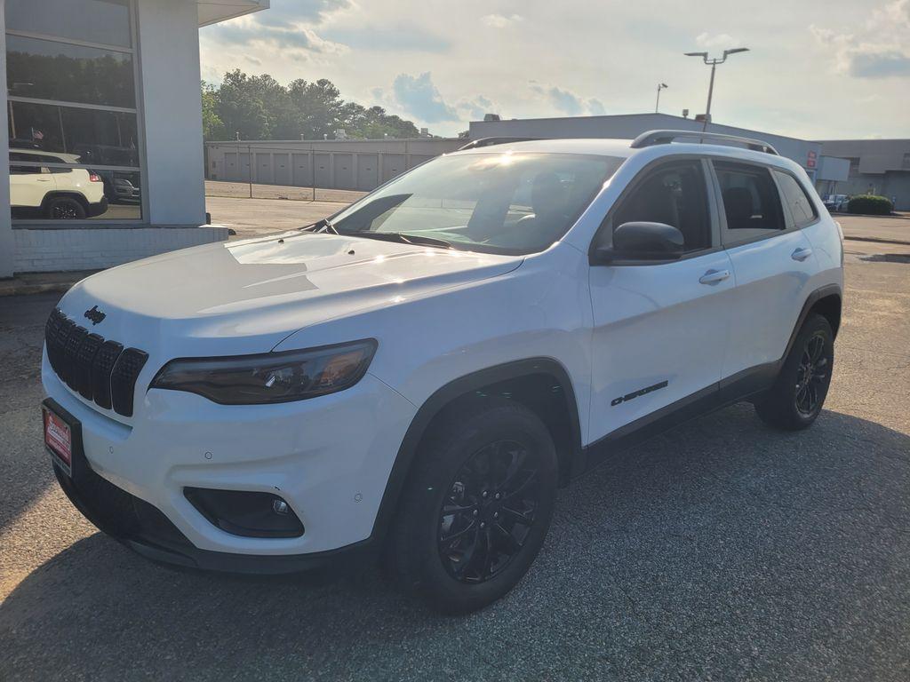 used 2023 Jeep Cherokee car, priced at $23,704
