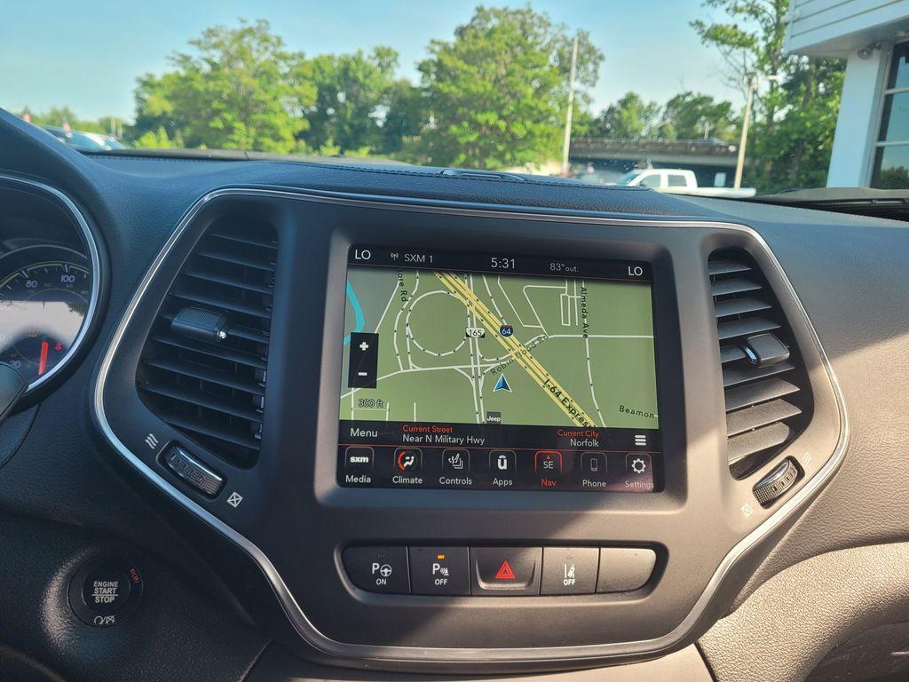 used 2023 Jeep Cherokee car