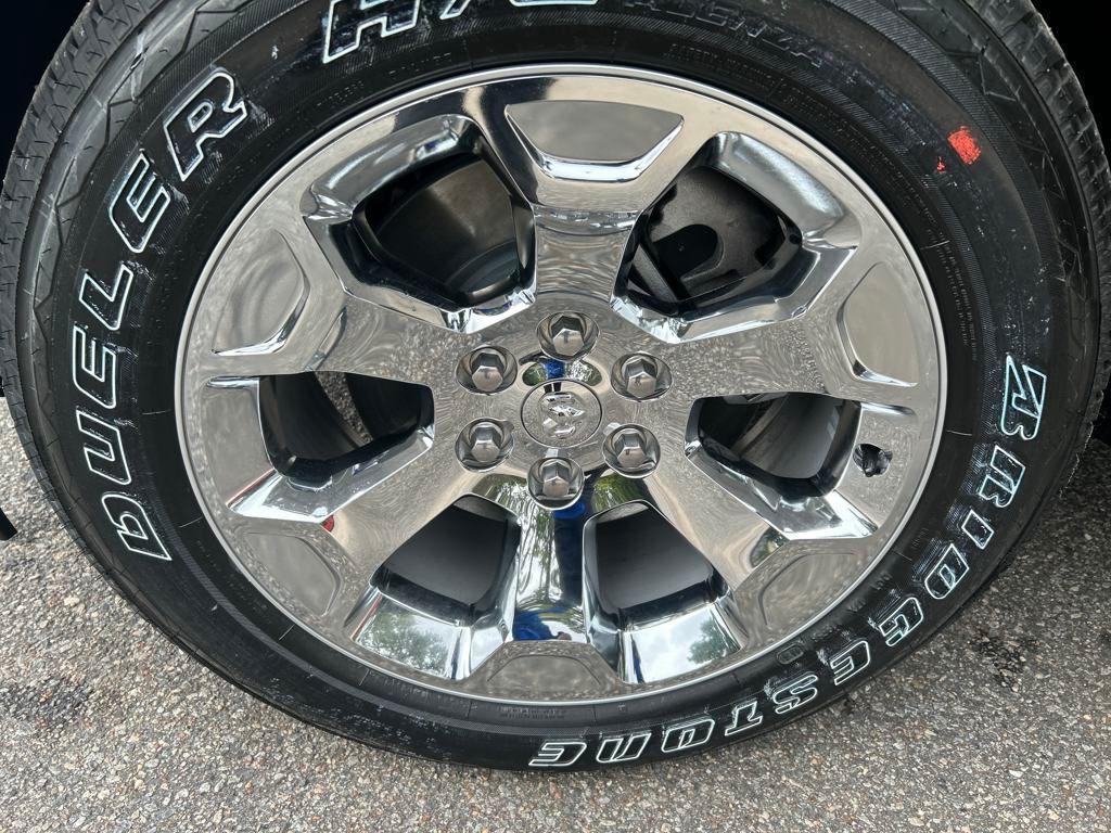 new 2025 Ram 1500 car, priced at $44,261