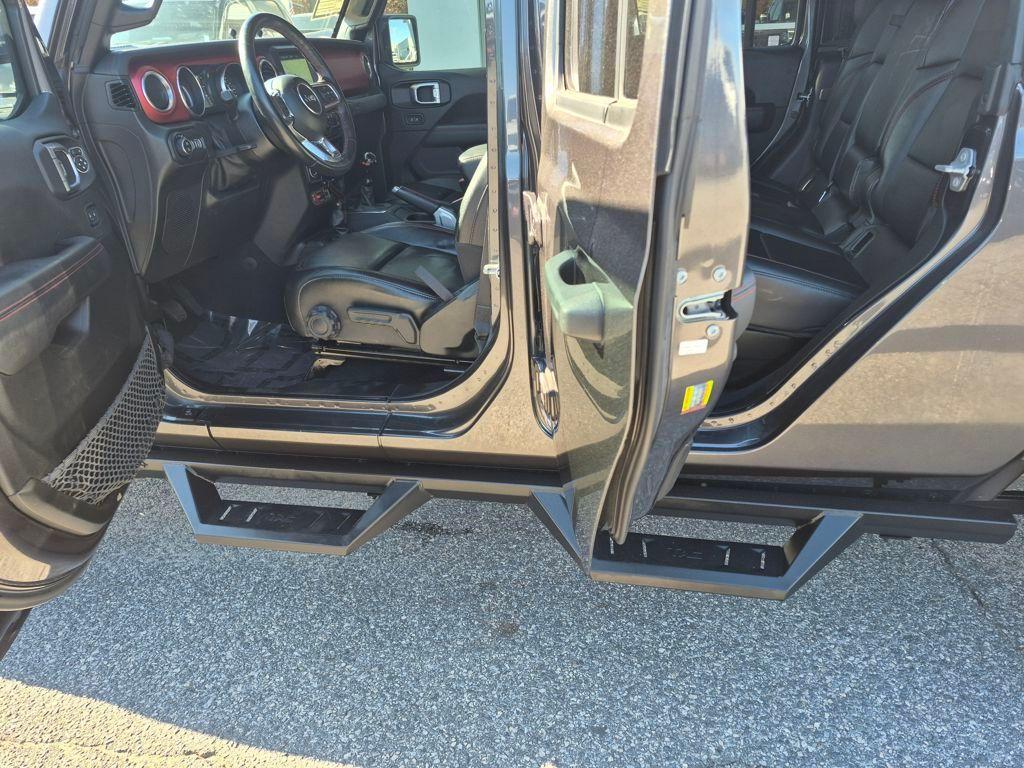 used 2022 Jeep Gladiator car, priced at $31,808