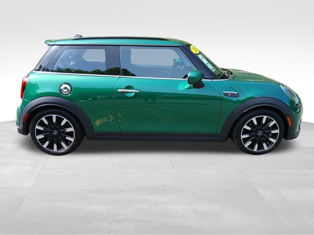 used 2024 MINI Hardtop car, priced at $28,118
