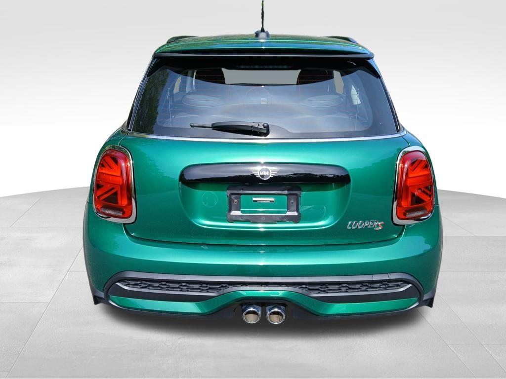 used 2024 MINI Hardtop car, priced at $28,118