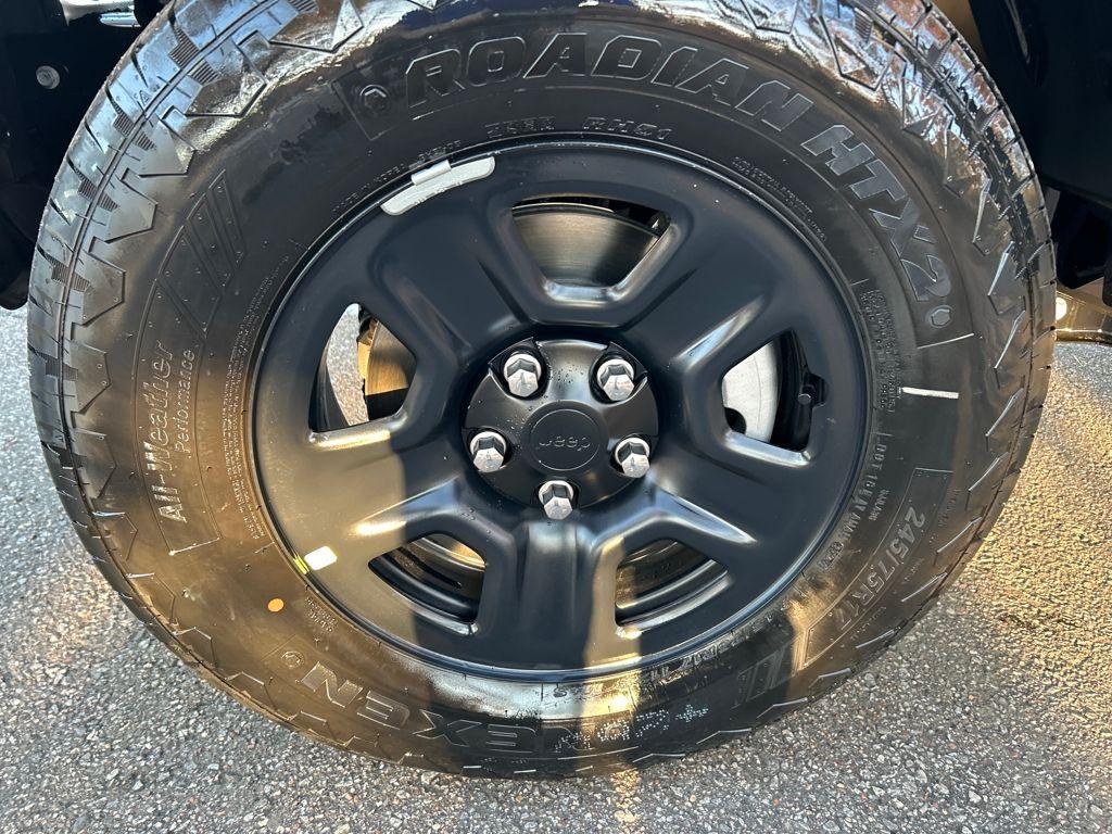 new 2026 Jeep Wrangler car, priced at $39,417