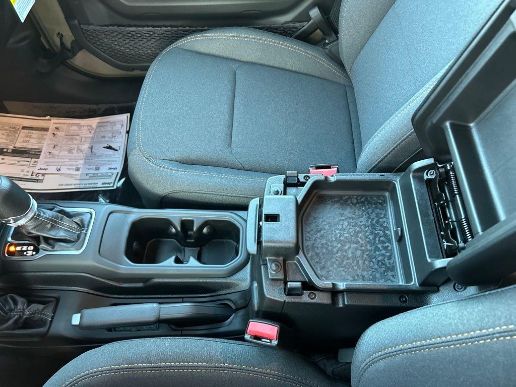 new 2026 Jeep Wrangler car, priced at $39,417