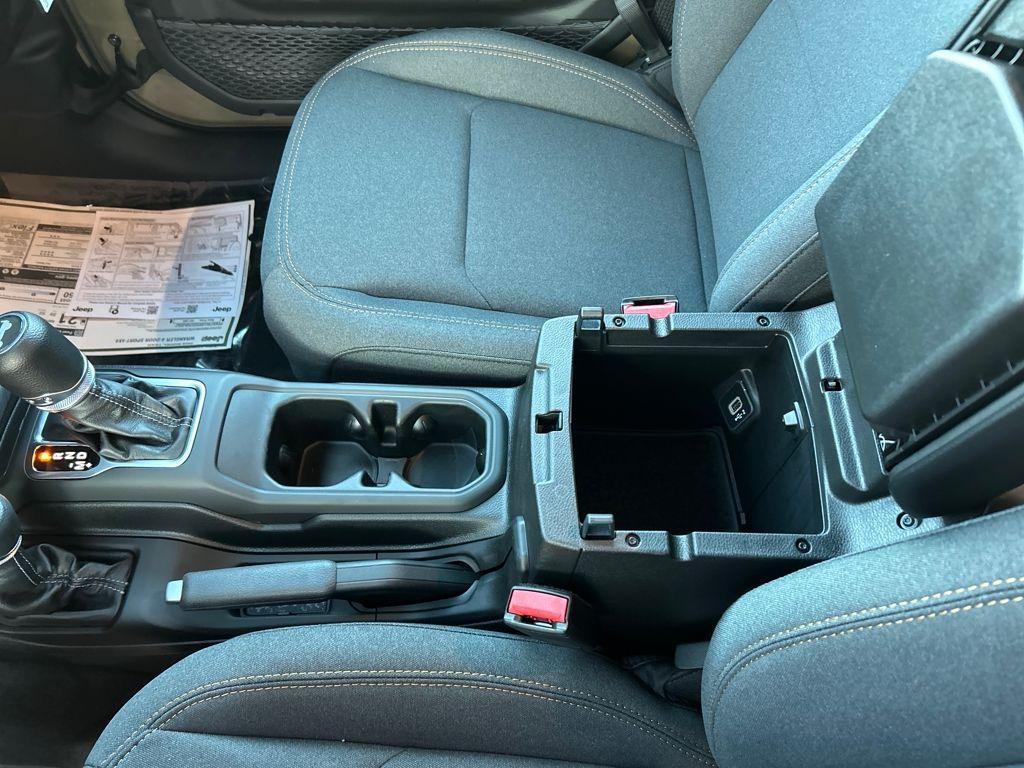 new 2026 Jeep Wrangler car, priced at $39,417