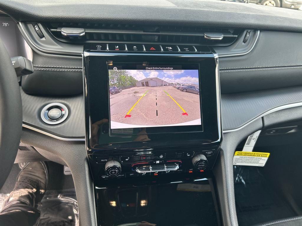 new 2025 Jeep Grand Cherokee car, priced at $36,853