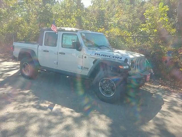 new 2022 Jeep Gladiator car, priced at $45,253