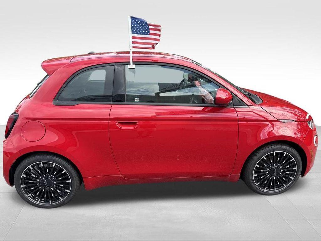 new 2024 FIAT 500e car, priced at $27,595