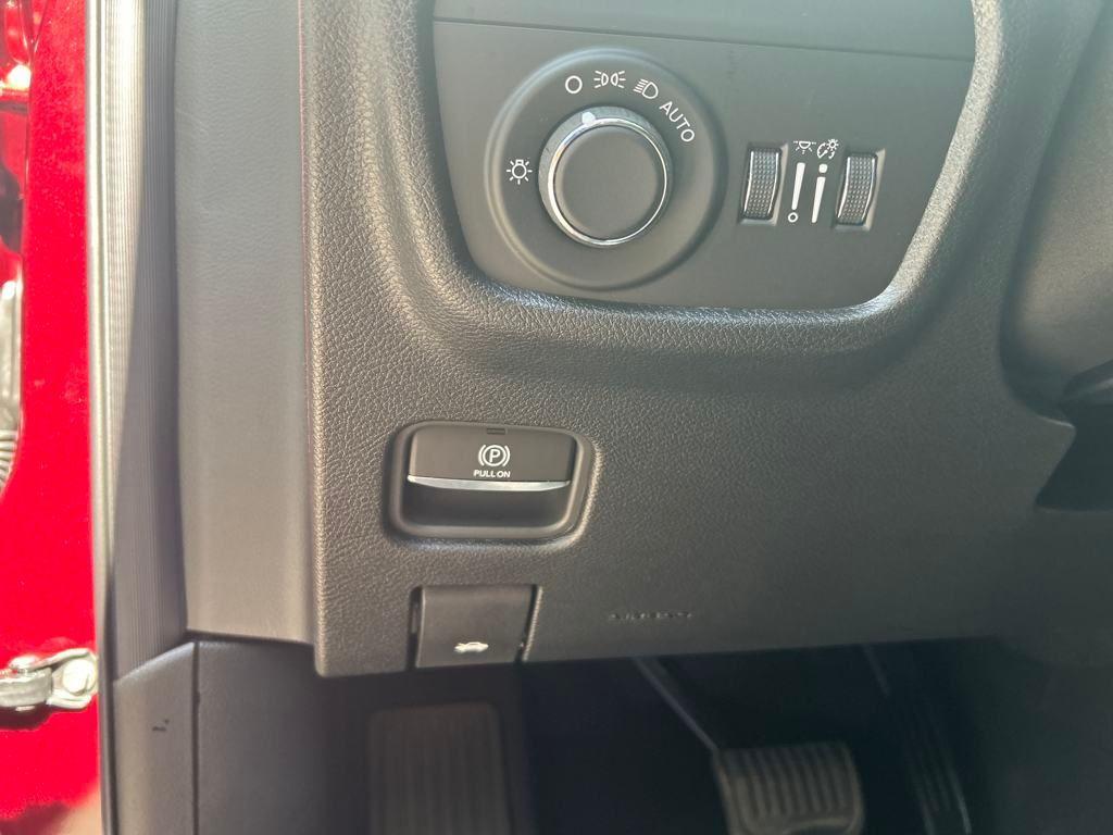 new 2025 Jeep Grand Cherokee car, priced at $42,710