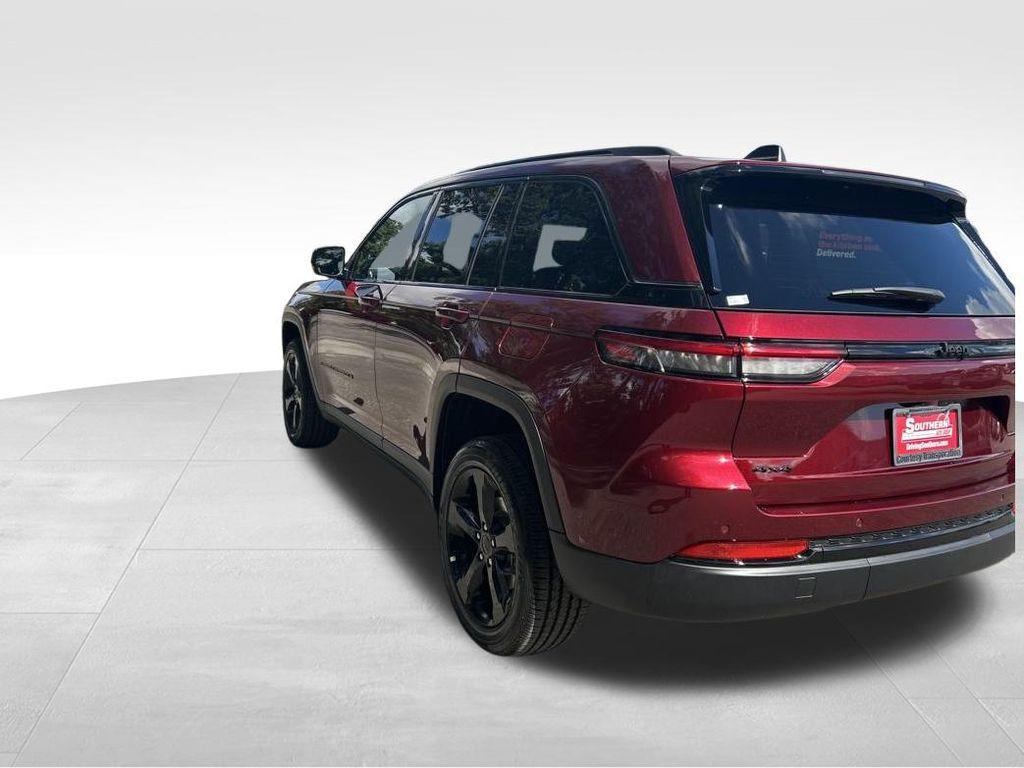 new 2025 Jeep Grand Cherokee car, priced at $42,710