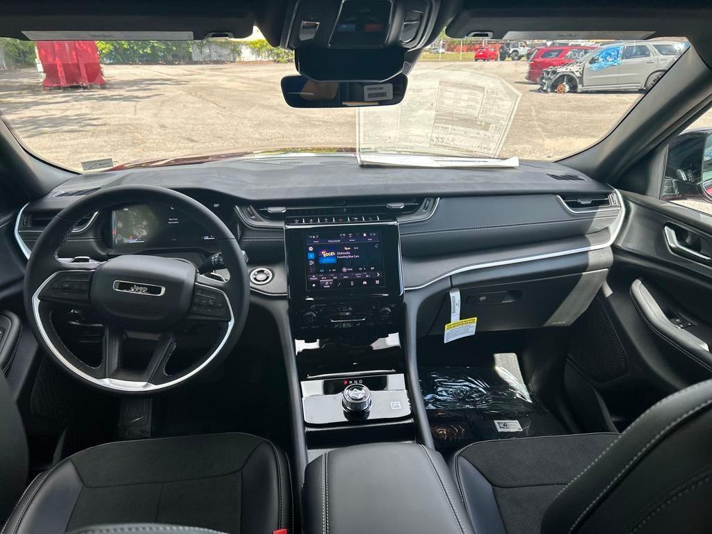 new 2025 Jeep Grand Cherokee car, priced at $42,710