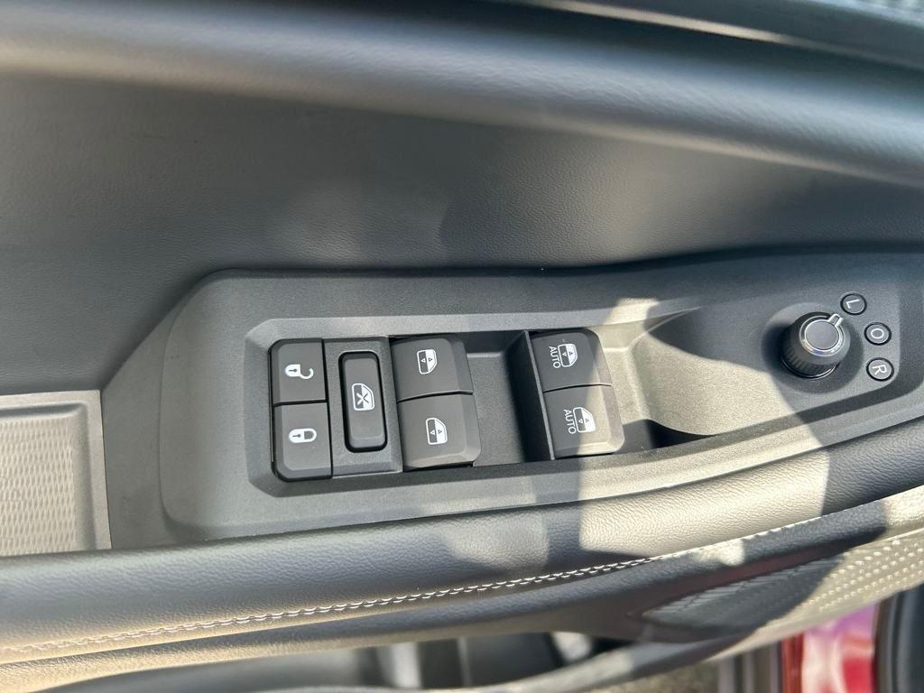 new 2025 Jeep Grand Cherokee car, priced at $42,710