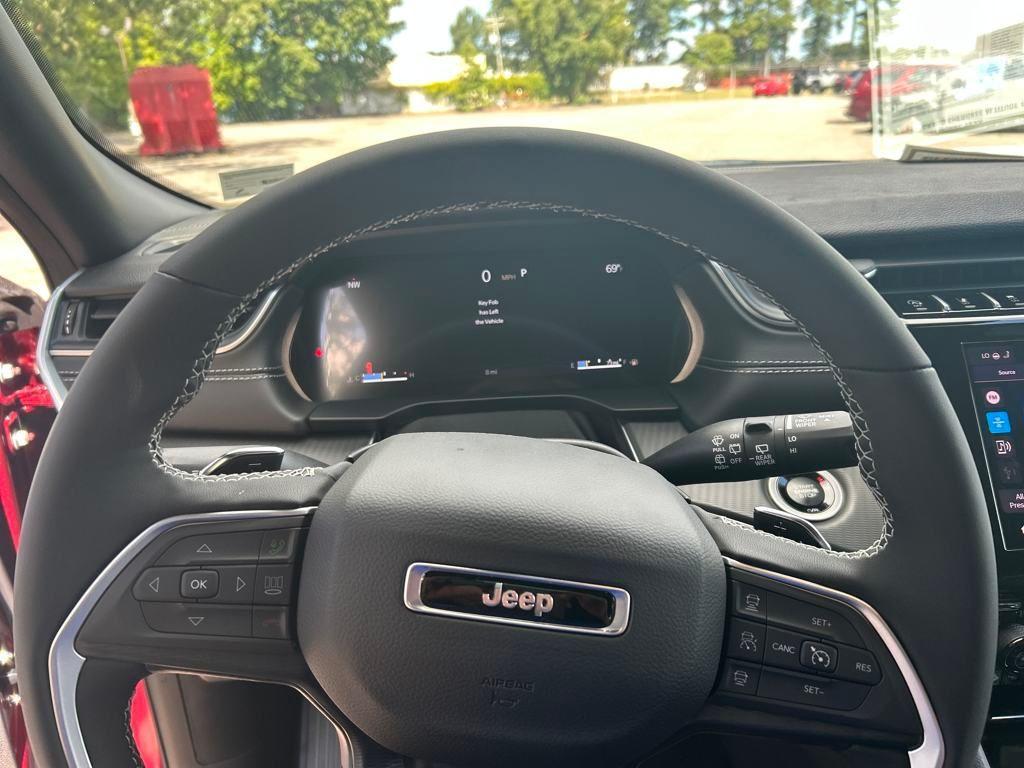 new 2025 Jeep Grand Cherokee car, priced at $42,710