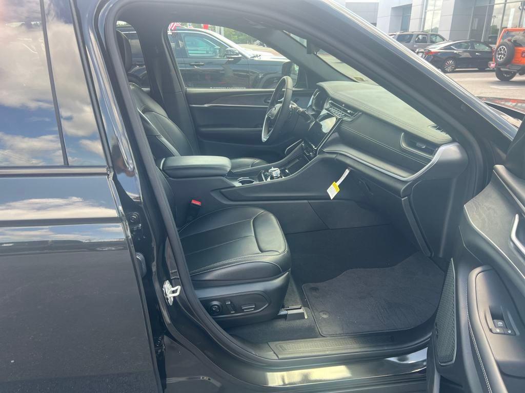 new 2024 Jeep Grand Cherokee 4xe car, priced at $46,570