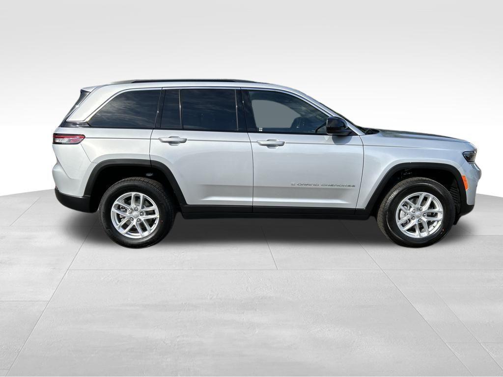 new 2025 Jeep Grand Cherokee car, priced at $41,100