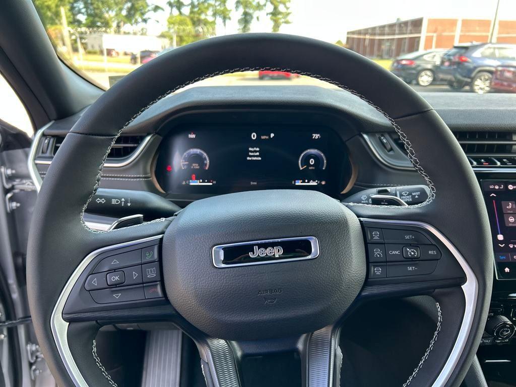 new 2025 Jeep Grand Cherokee car, priced at $41,100