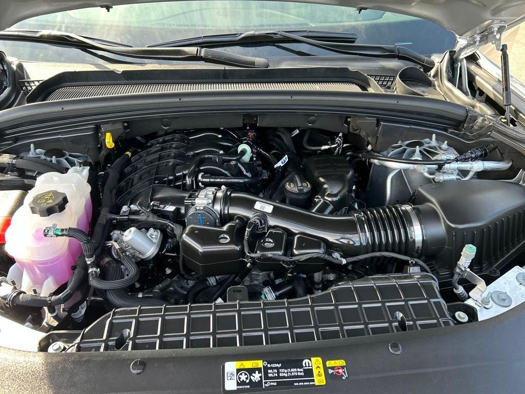 new 2025 Jeep Grand Cherokee car, priced at $41,100