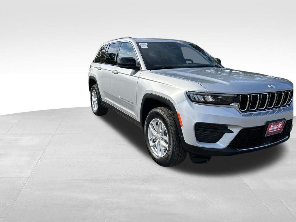 new 2025 Jeep Grand Cherokee car, priced at $41,100