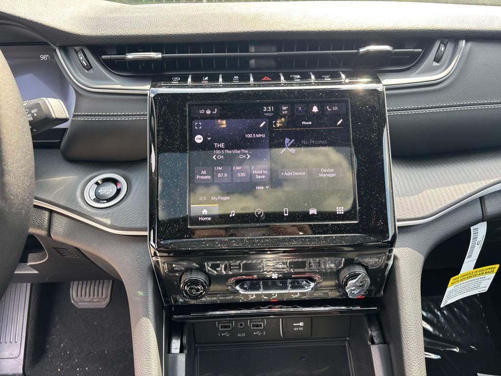 new 2025 Jeep Grand Cherokee car, priced at $37,614