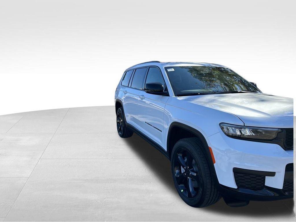 new 2025 Jeep Grand Cherokee L car, priced at $43,198