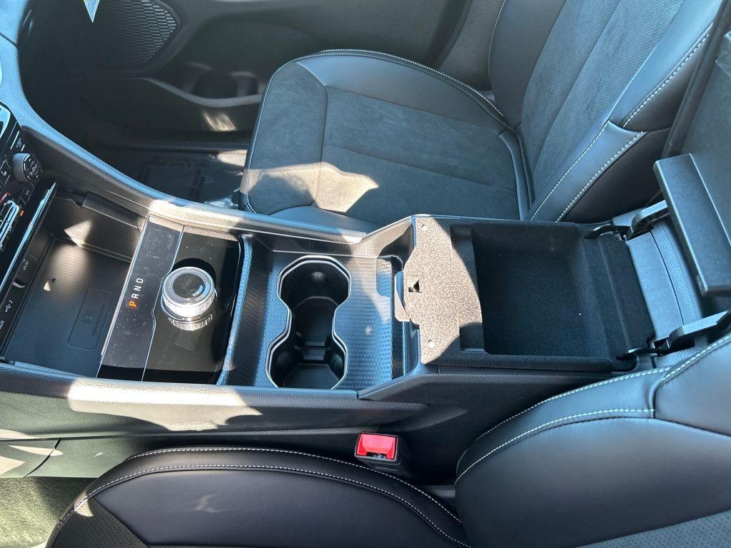 new 2025 Jeep Grand Cherokee L car, priced at $43,198