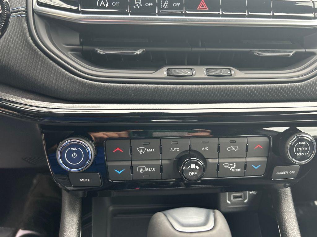 new 2026 Jeep Compass car, priced at $34,424