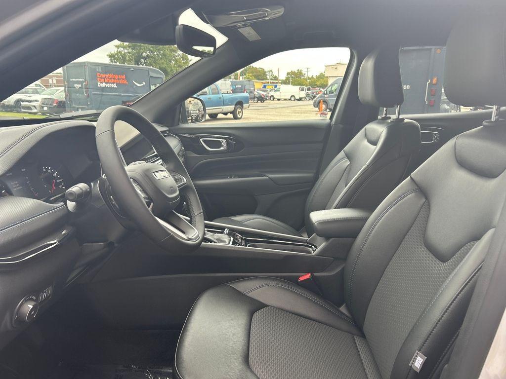new 2026 Jeep Compass car, priced at $34,424
