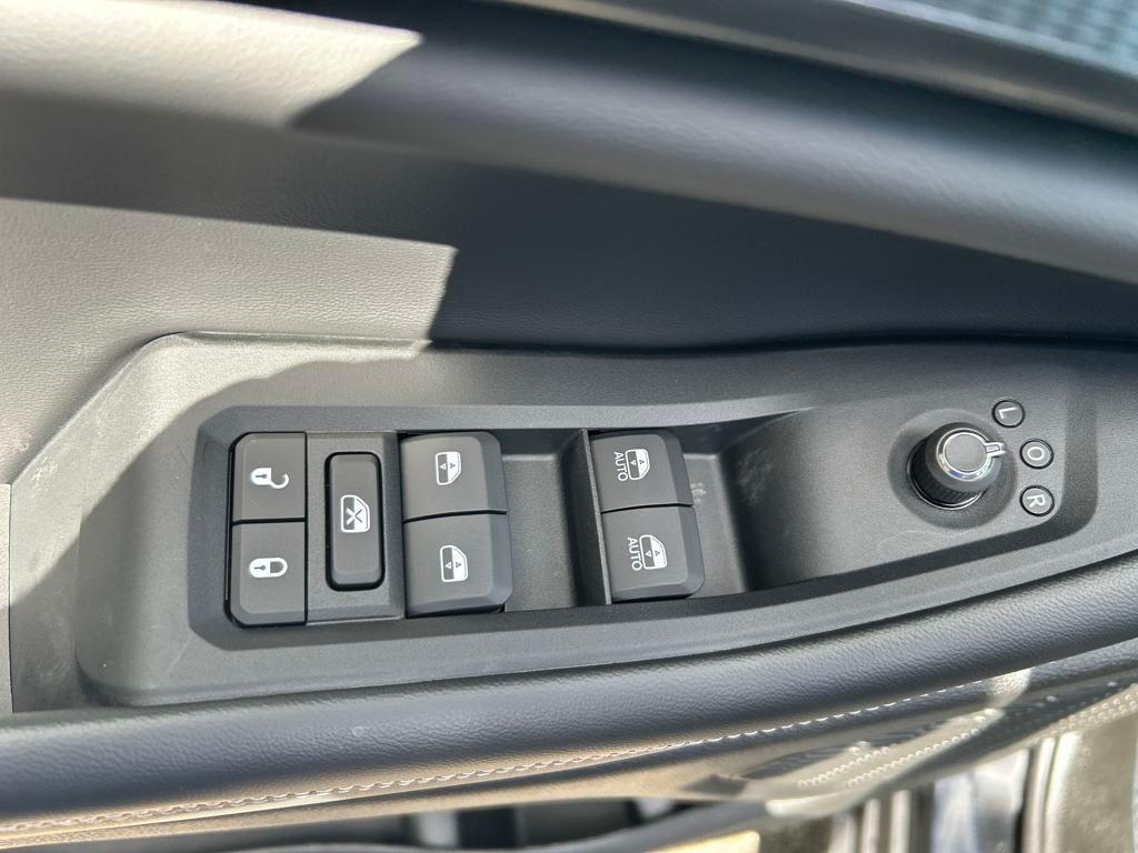 new 2025 Jeep Grand Cherokee car, priced at $36,349