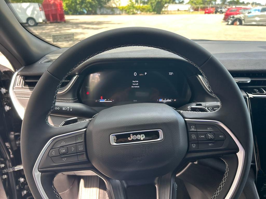 new 2025 Jeep Grand Cherokee car, priced at $36,349