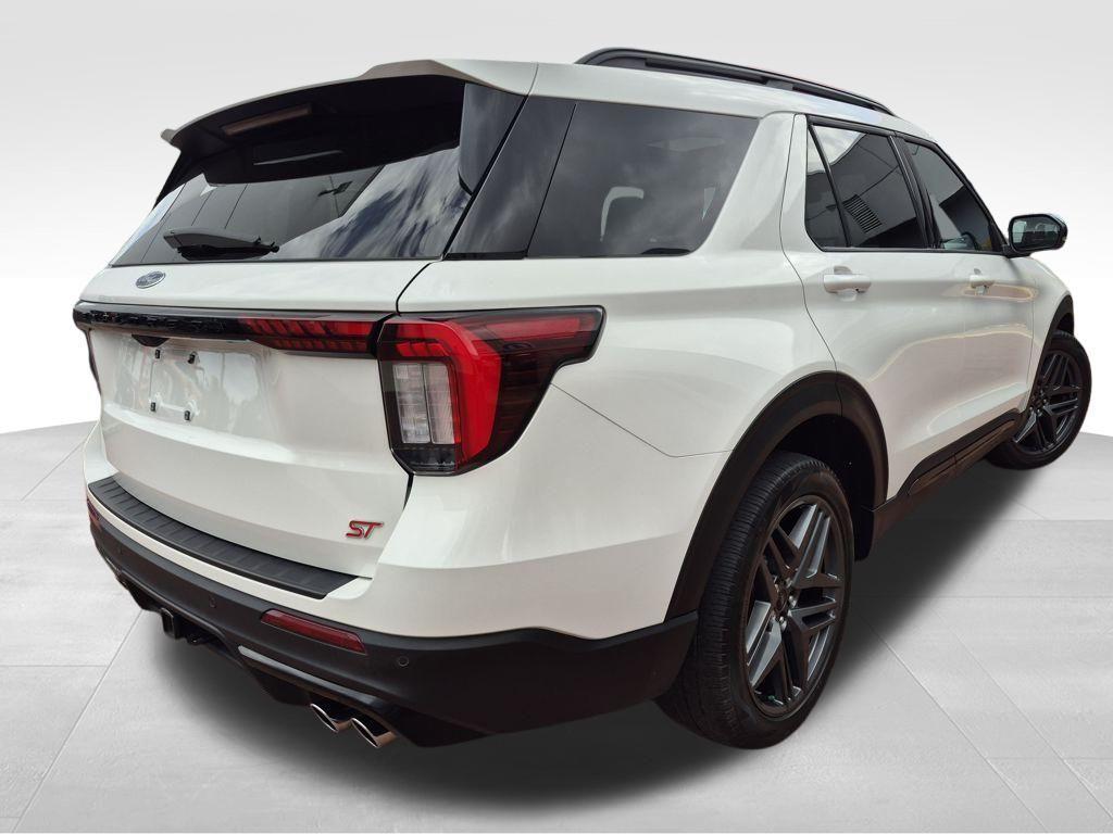 used 2025 Ford Explorer car, priced at $49,490
