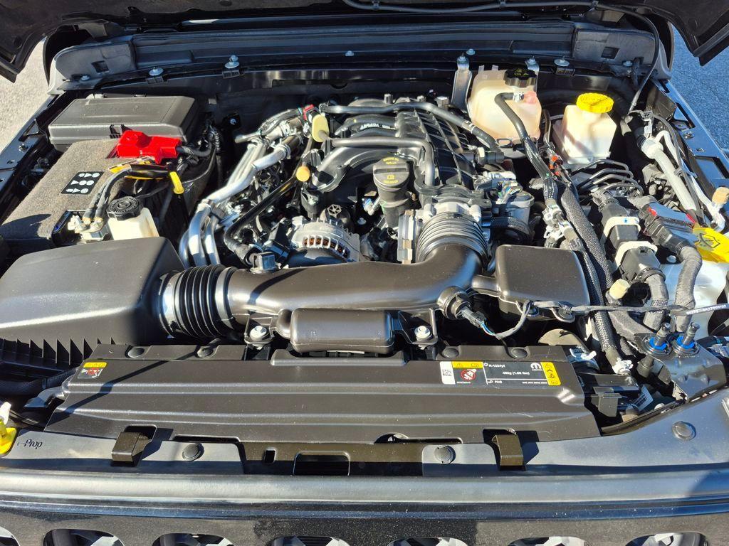 new 2025 Jeep Gladiator car, priced at $47,884