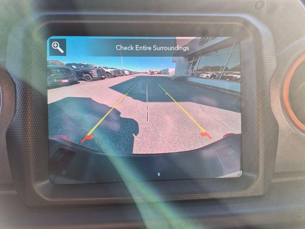 new 2025 Jeep Gladiator car, priced at $47,884